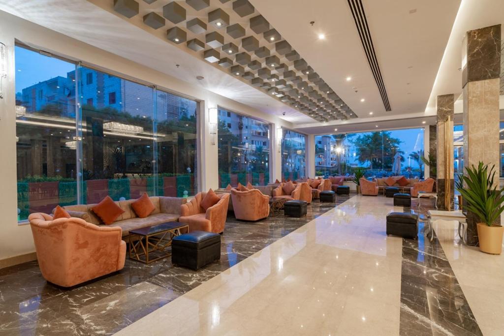 Sphinx Aqua Park Beach Resort