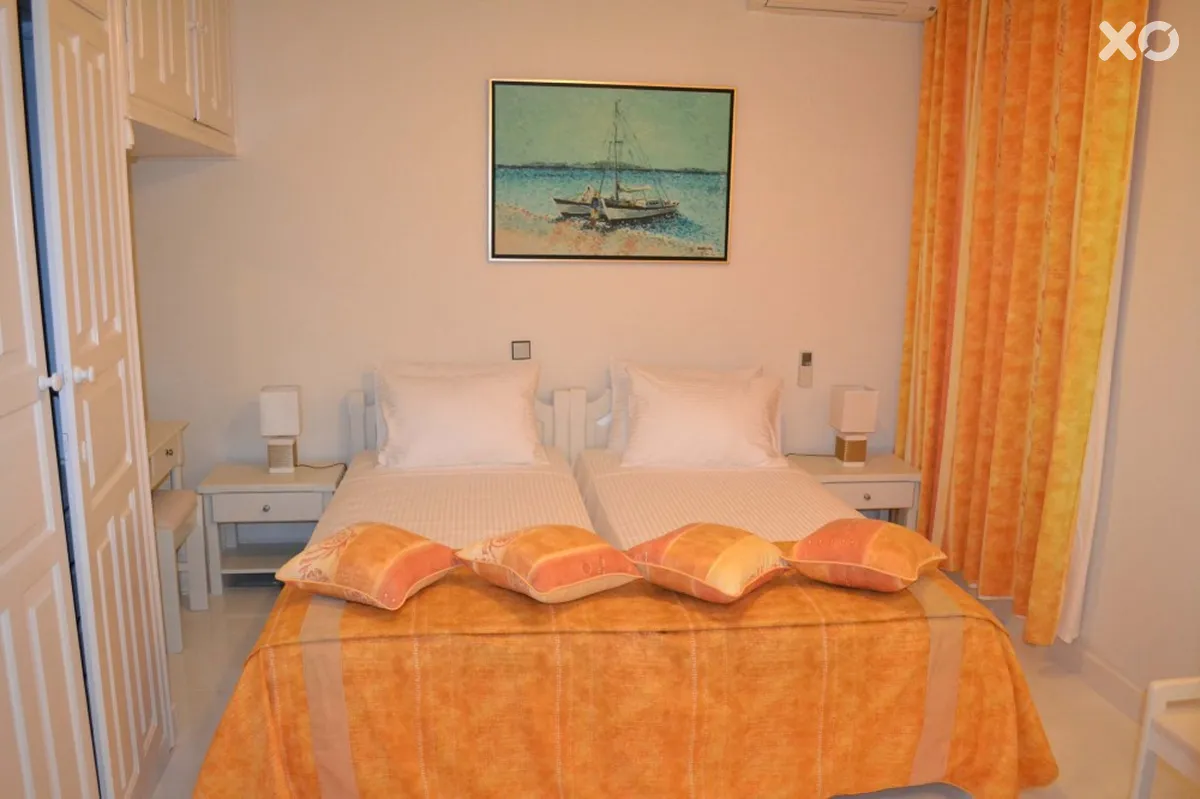 Petinos Hotel