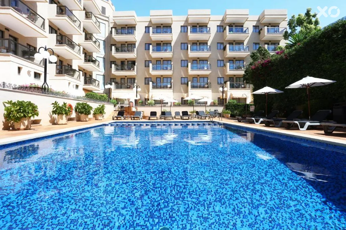 Jade Apartments