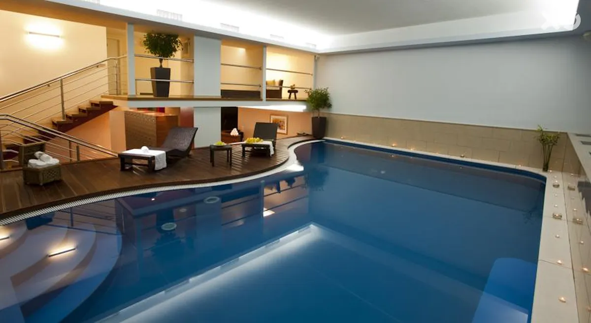 Royal Ariston Hotel