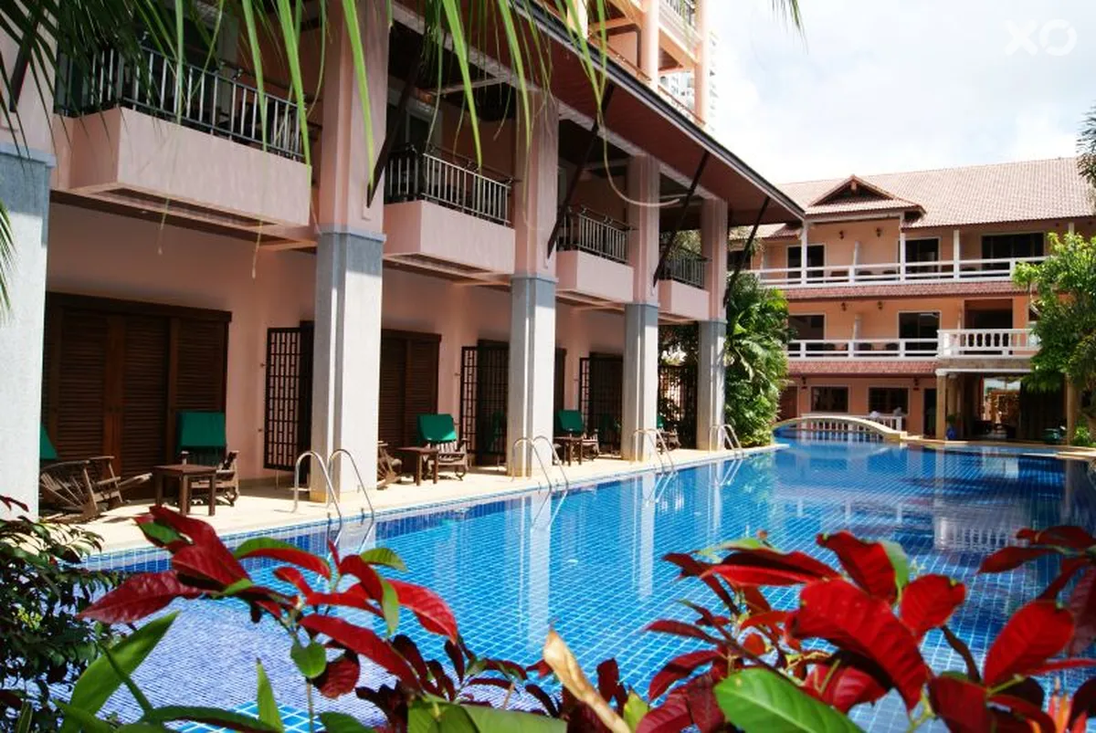 Thanthip Beach Resort