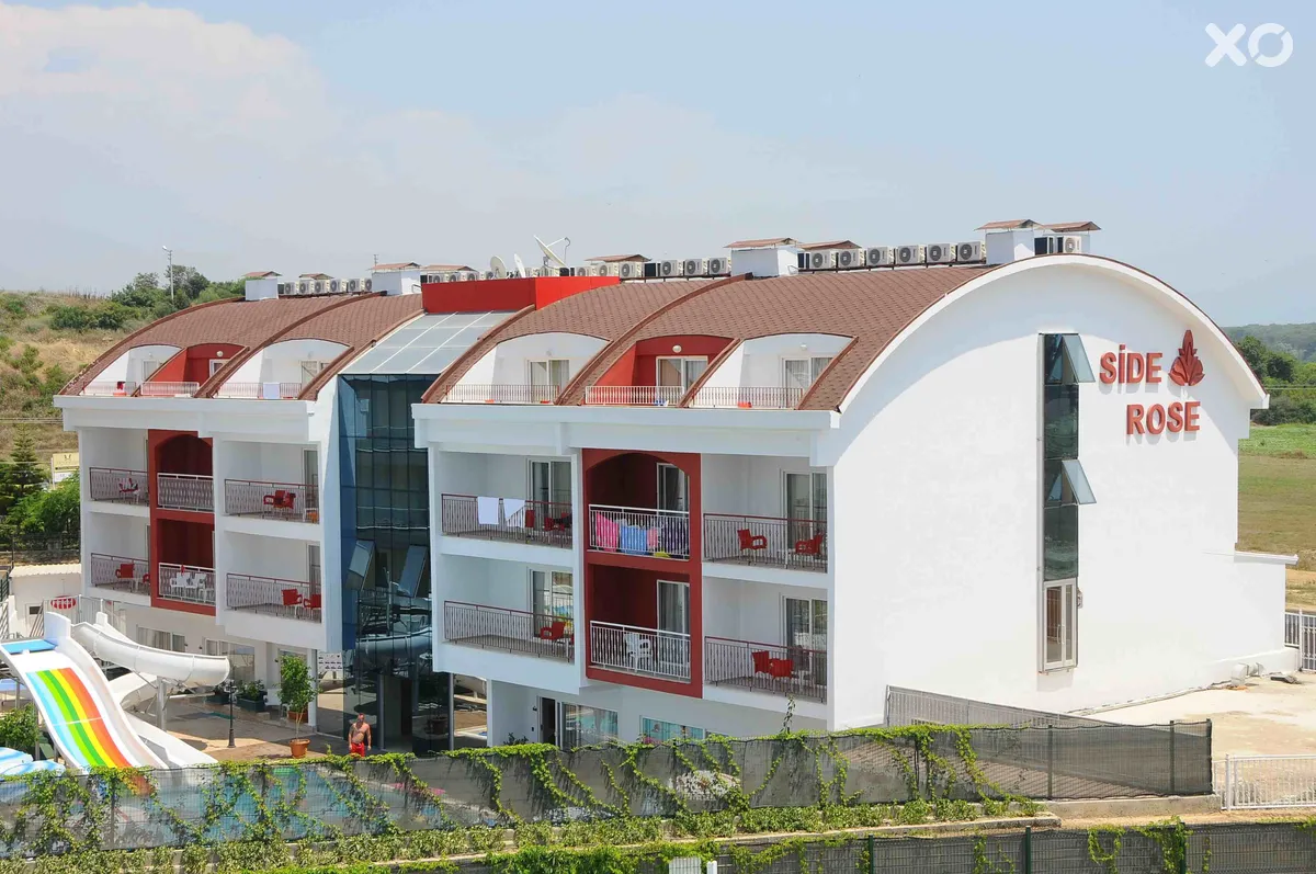 Side Legend Hotel