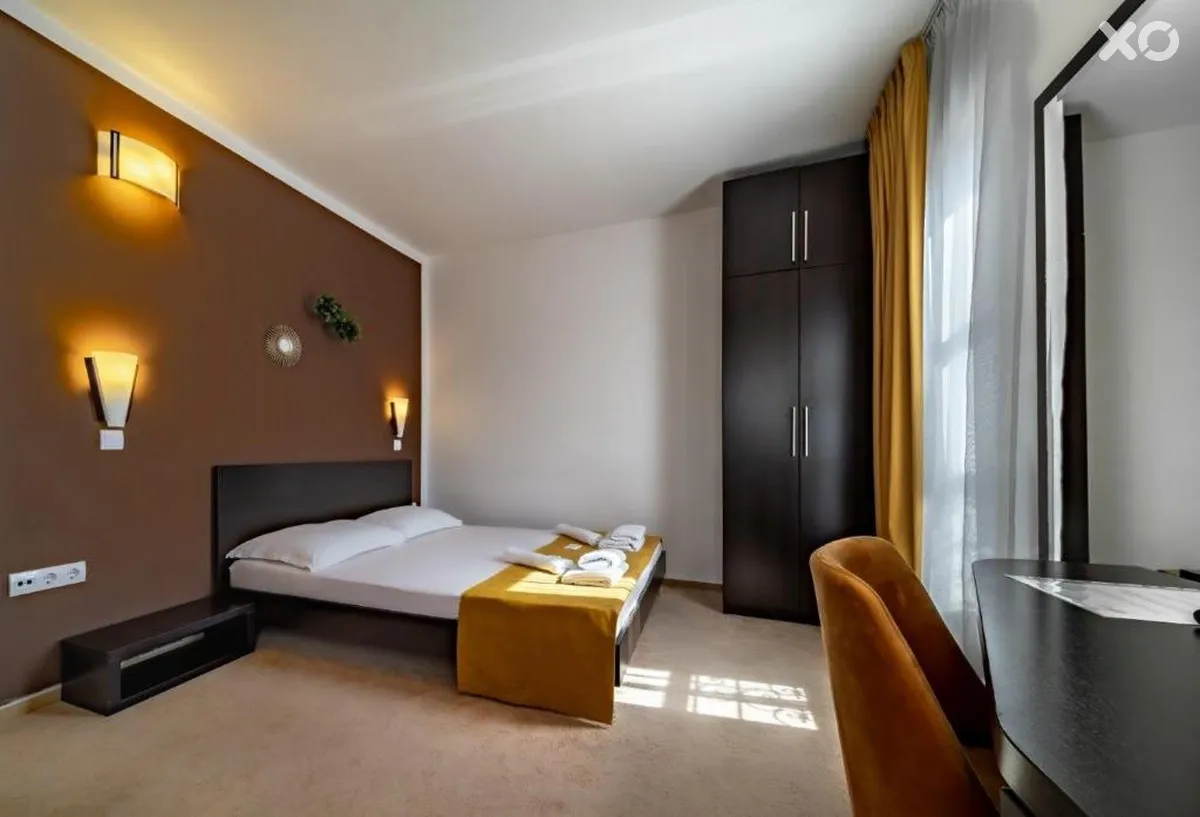 Nikola Hotel