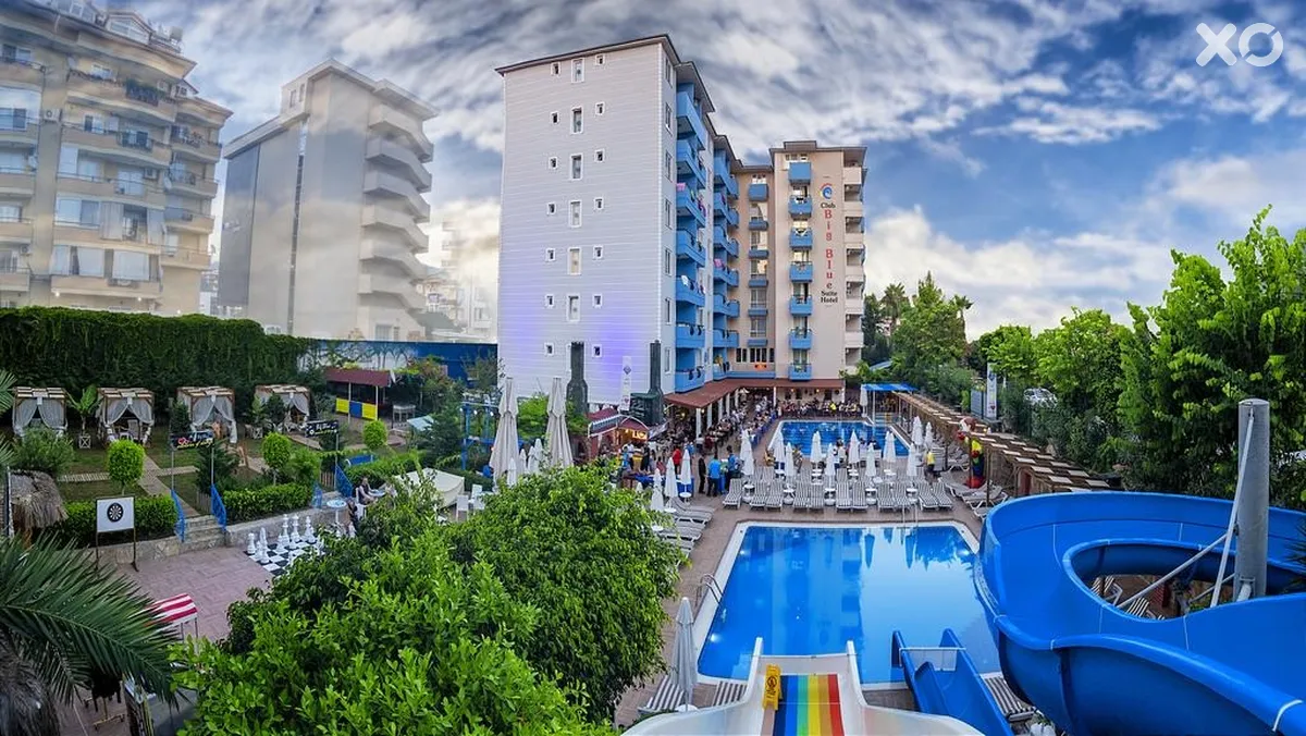 Club Big Blue Suite Hotel