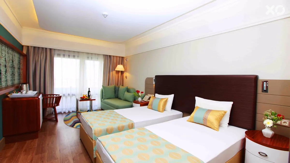 Grand Side Hotel