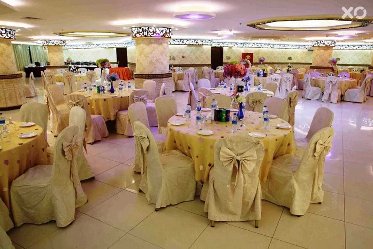 Crown Palace Hotel