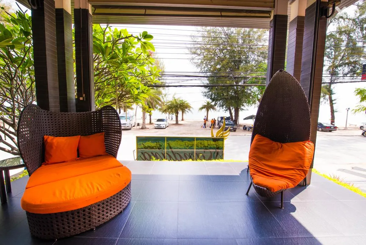 FuramaXclusive Sandara Hua Hin на Cha-am Beach