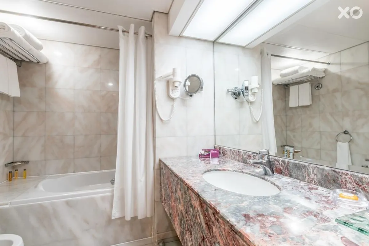 Crowne Plaza Abu Dhabi