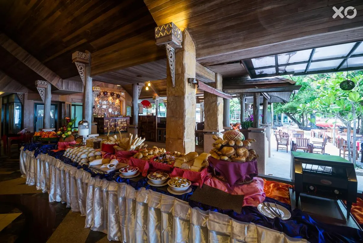 Sand Sea Resort