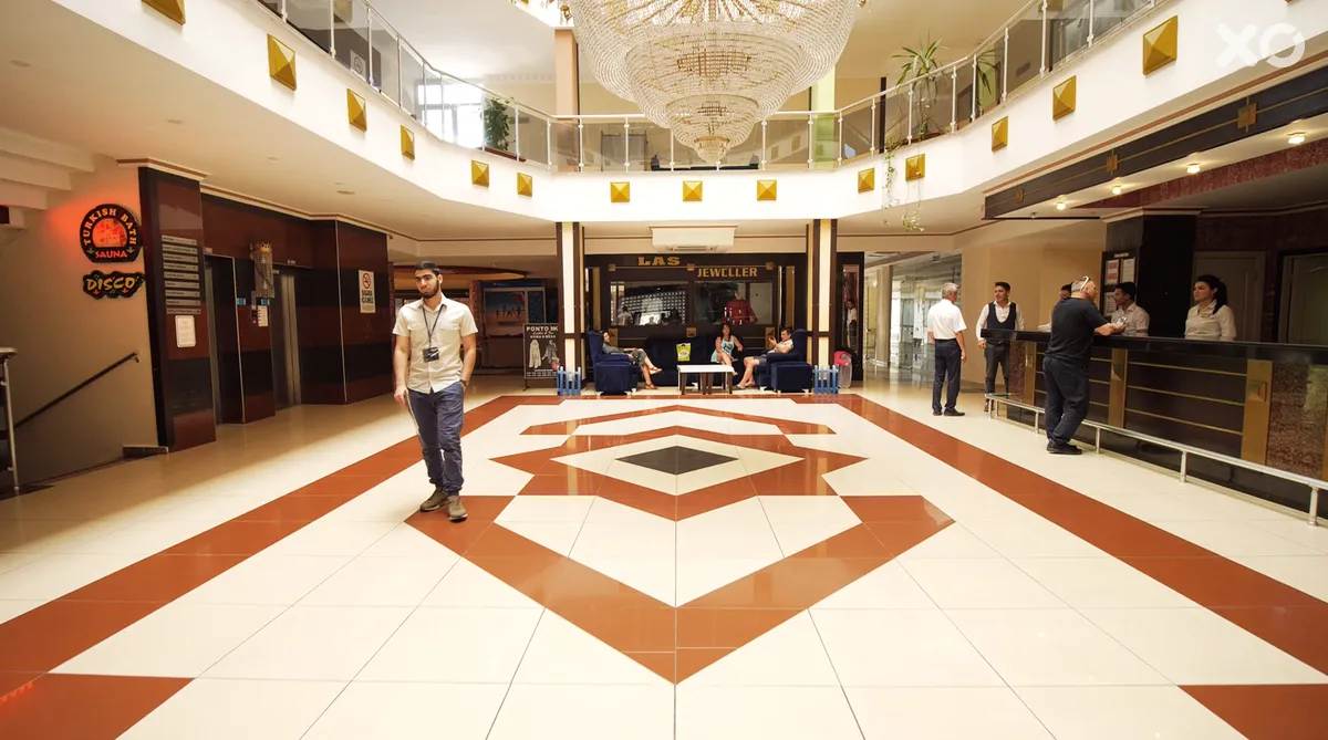 First Class Hotel