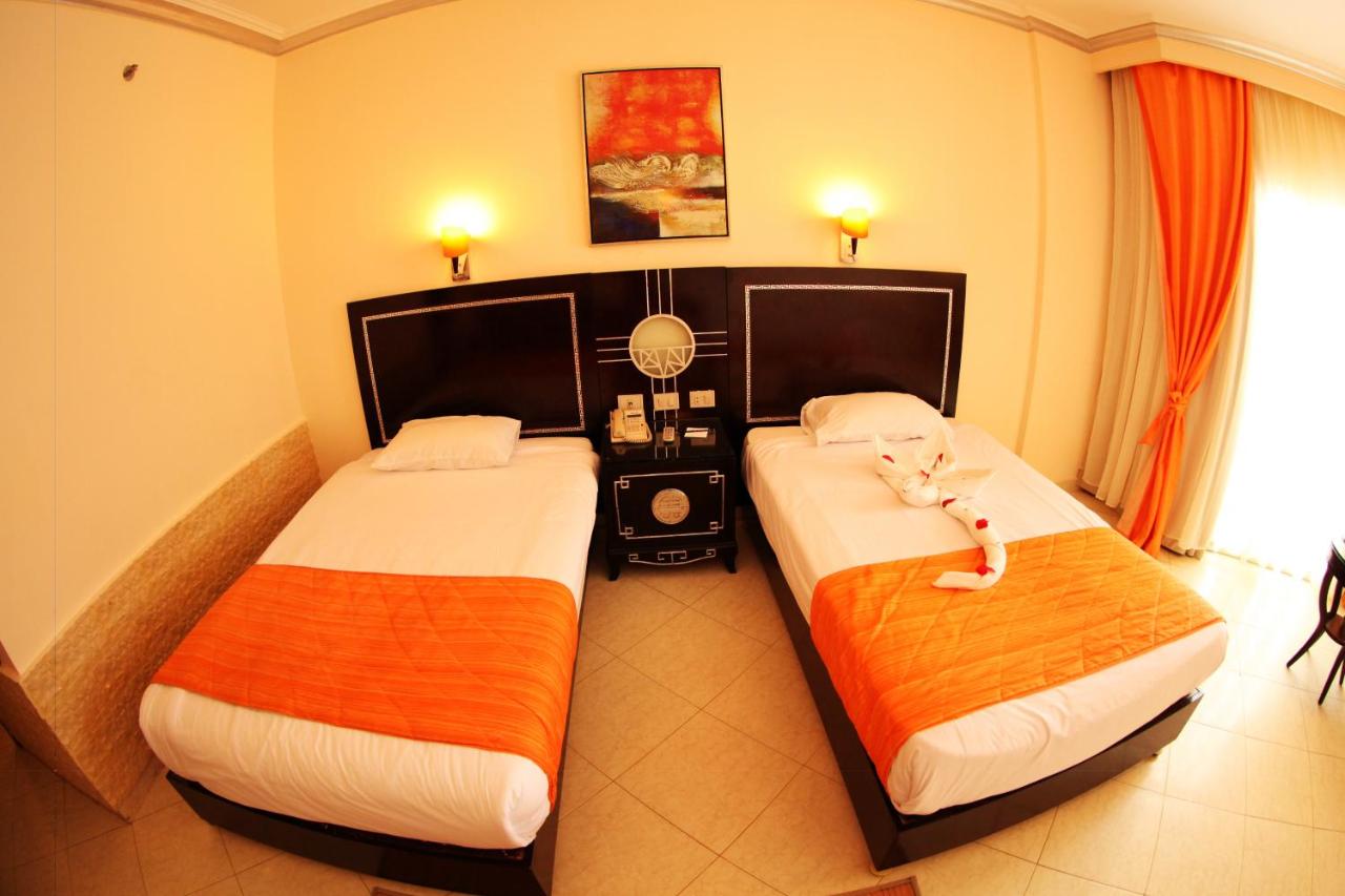 Sphinx Aqua Park Beach Resort