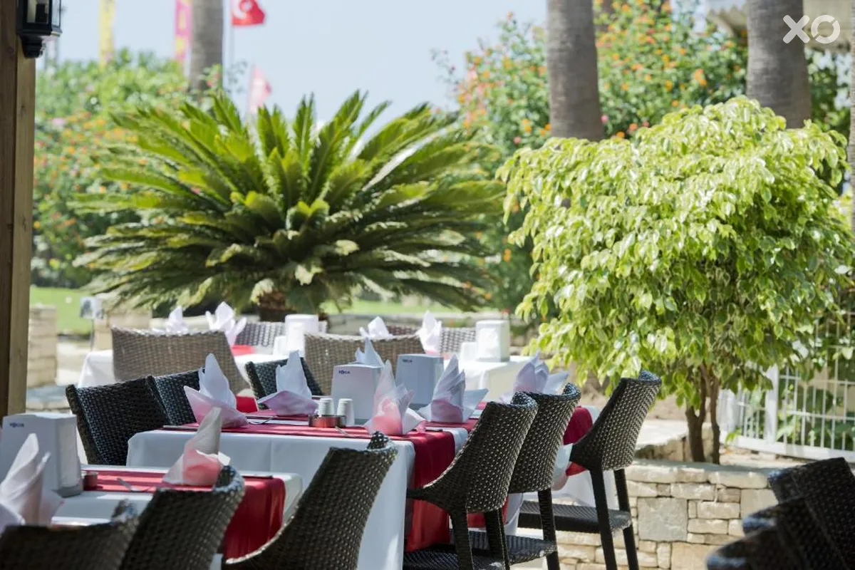 Trendy Side Beach Hotel