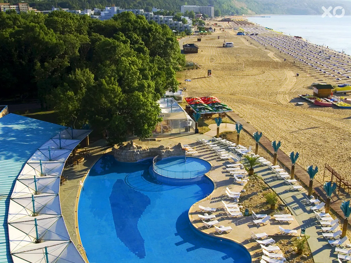 Boryana Hotel