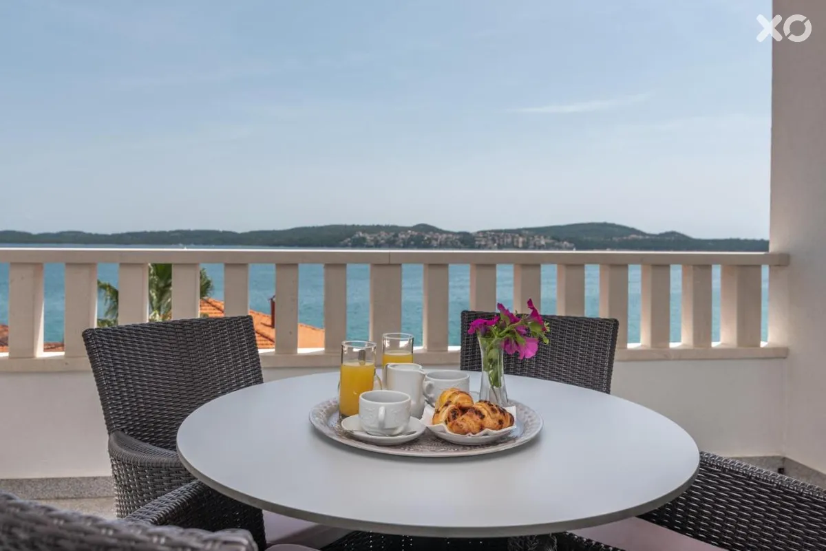 Ana Trogir Villa