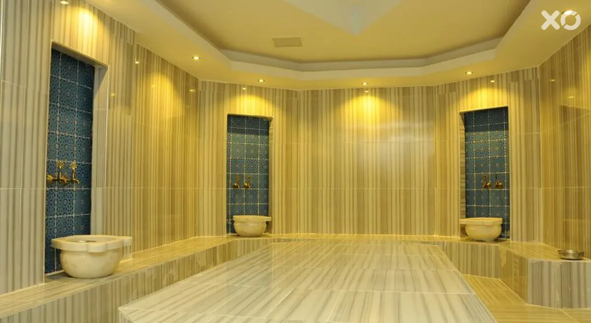 Side Legend Hotel