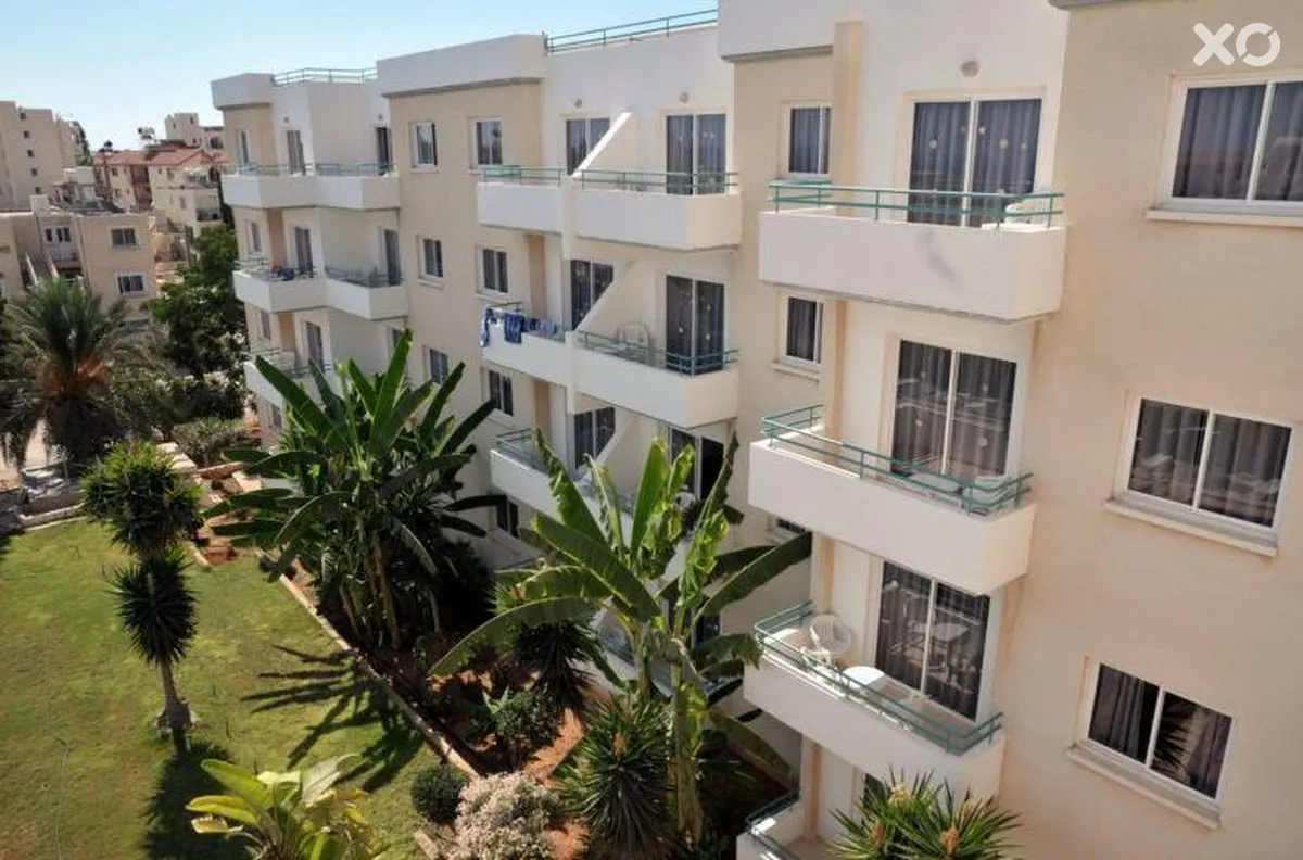 Debbie Xenia Hotel Apartments
