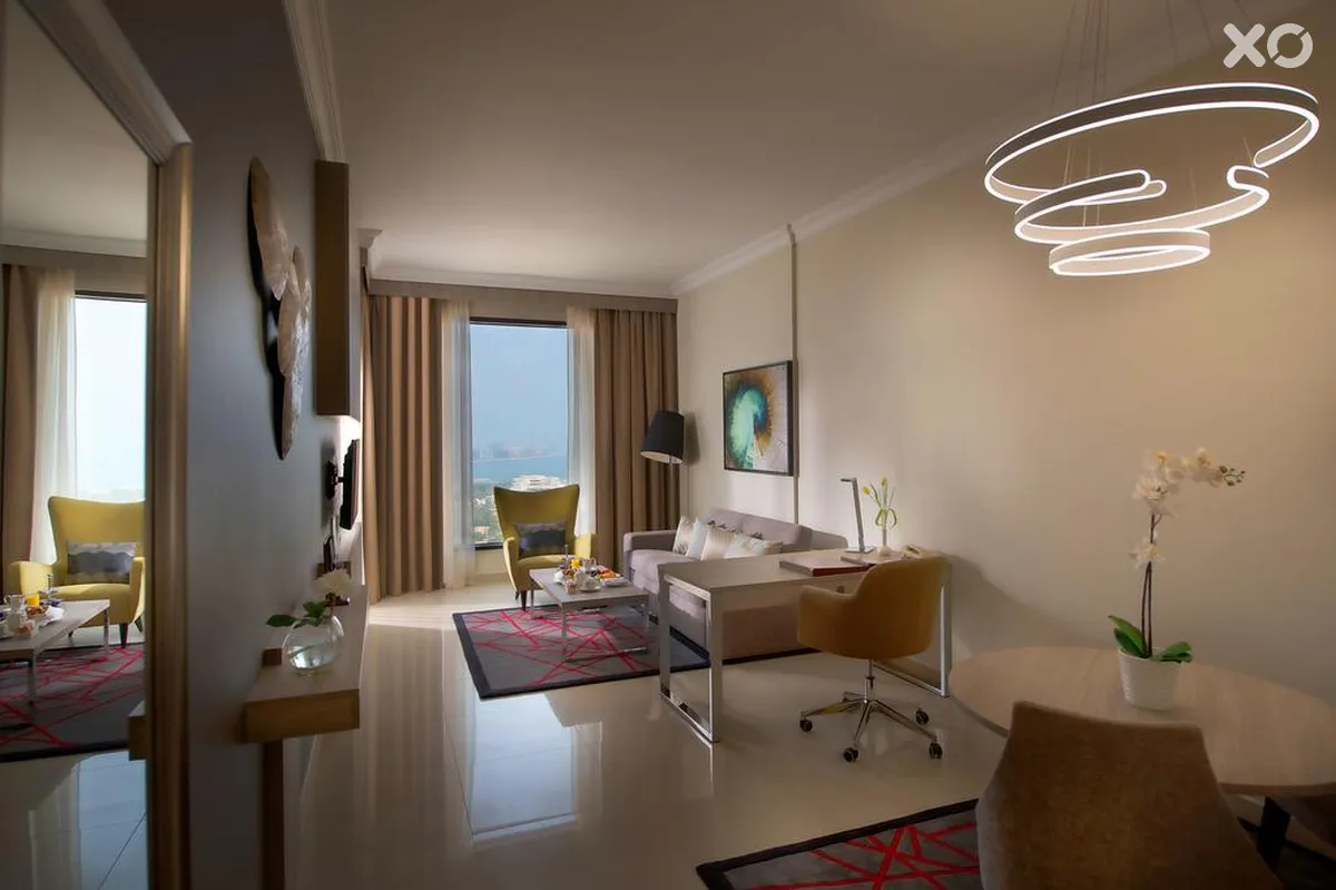 Two Seasons Hotel & Apartments Dubai