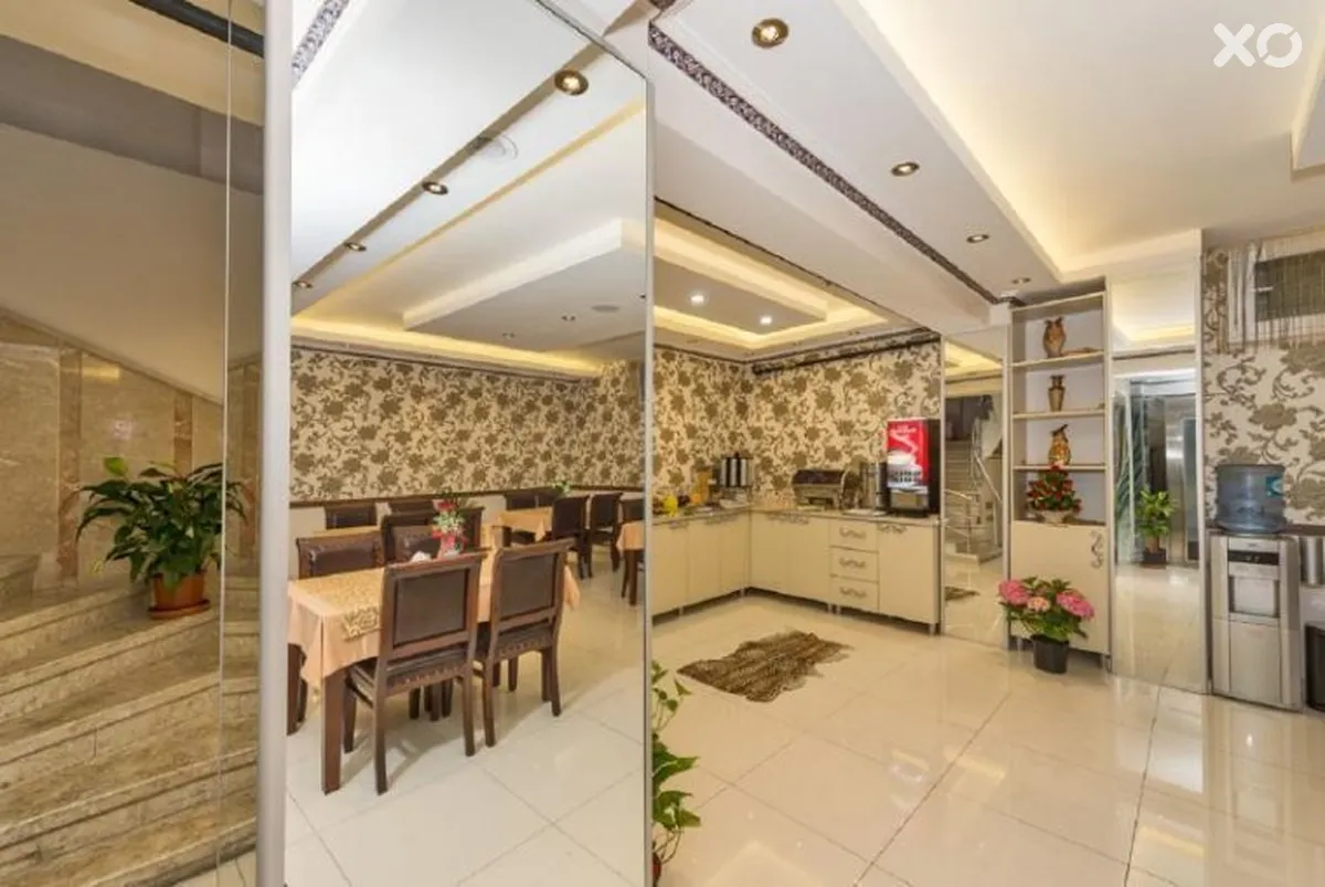 Raimond Hotel