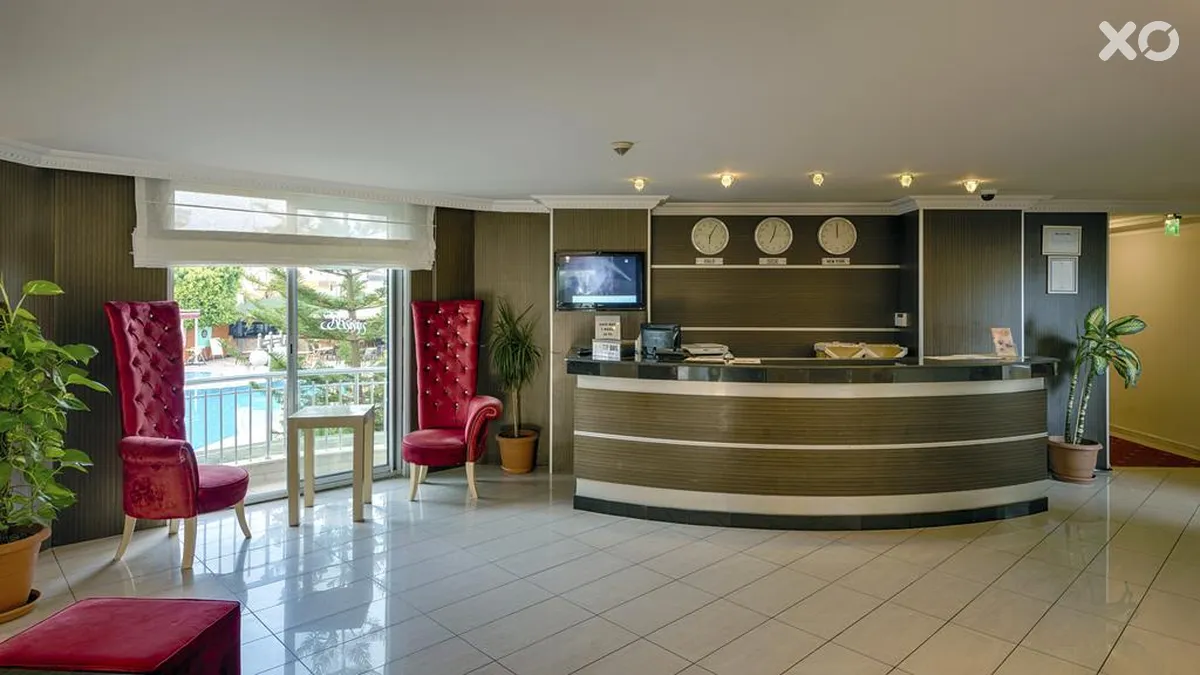 Akalia Suite Hotel & Spa