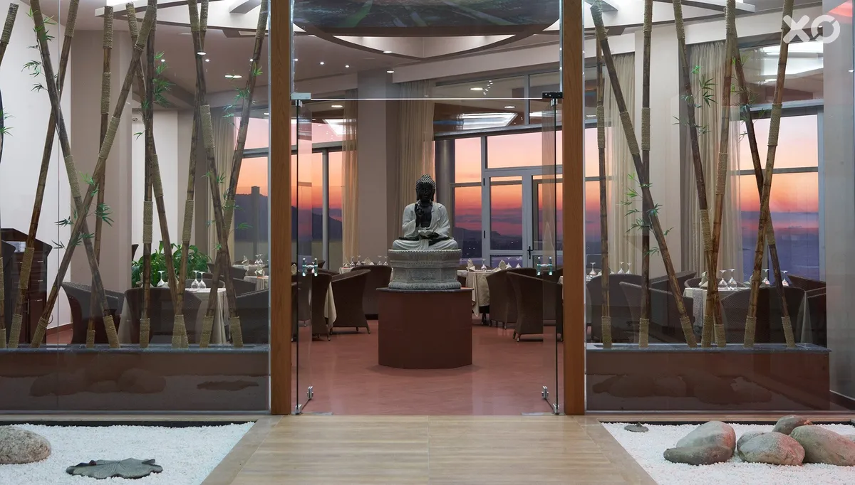 Atrium Platinum Hotel