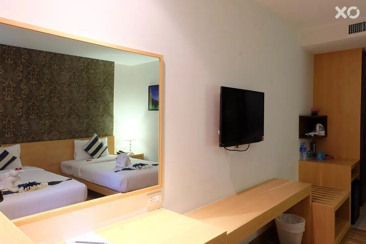iCheck inn Central Patong