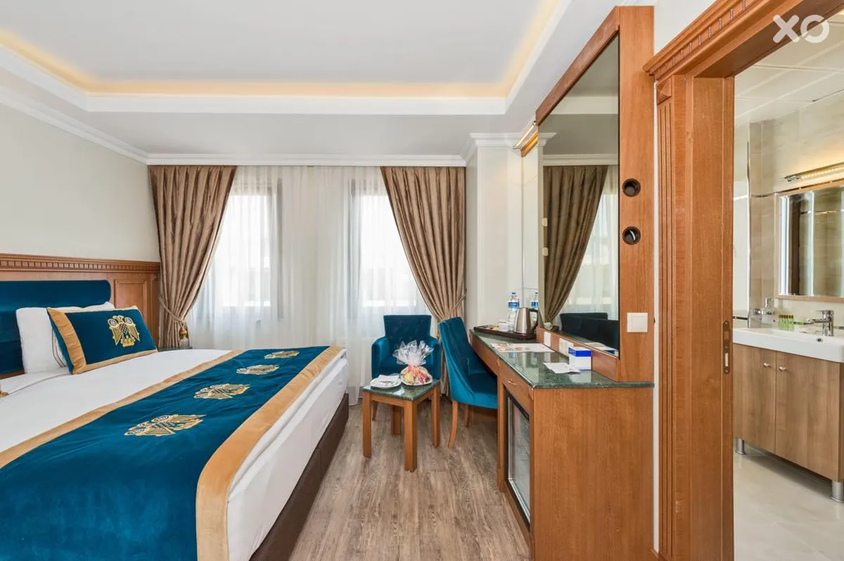 The Byzantium Hotel & Suites