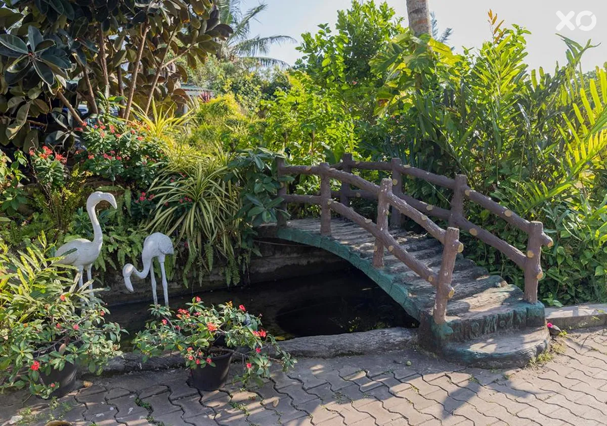 Sea Breeze Hotel