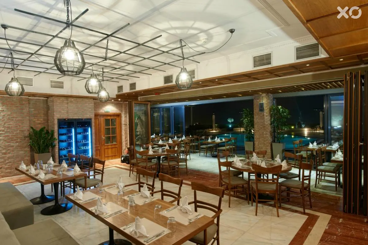 Royal Hotel