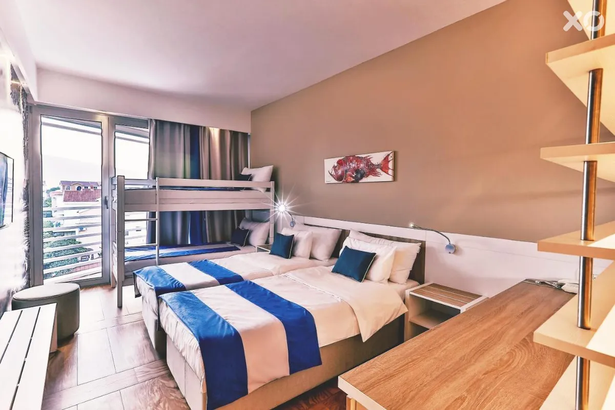 Carine Hotel Delfin