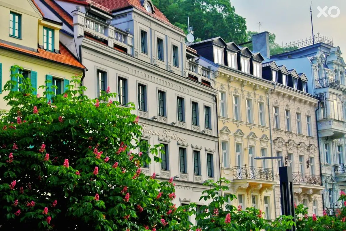 Beautiful Queen Hotel