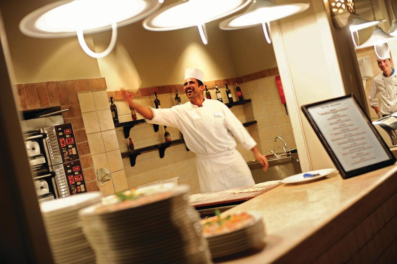 Reef Oasis Beach Resort