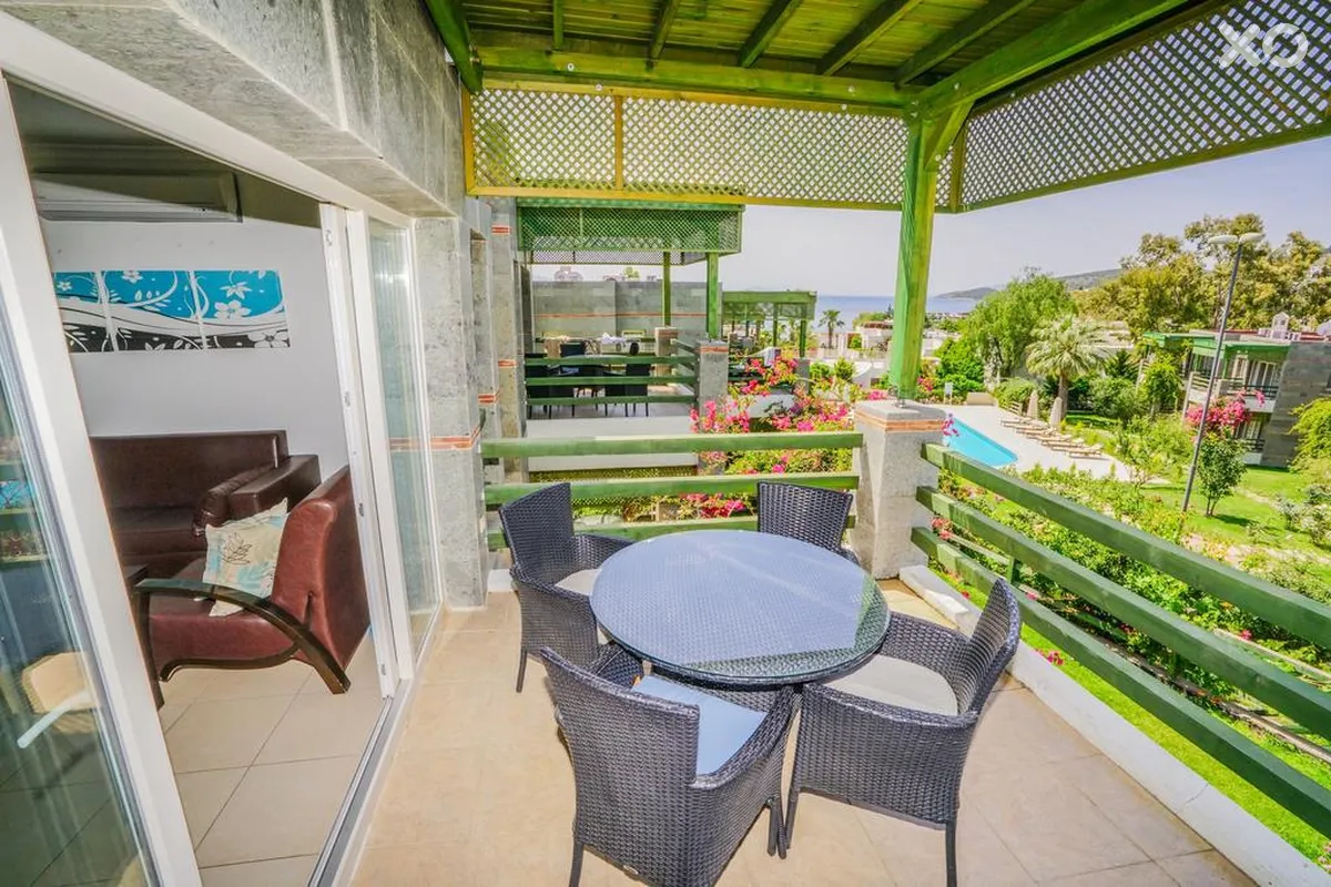 Costa Luvi Hotel