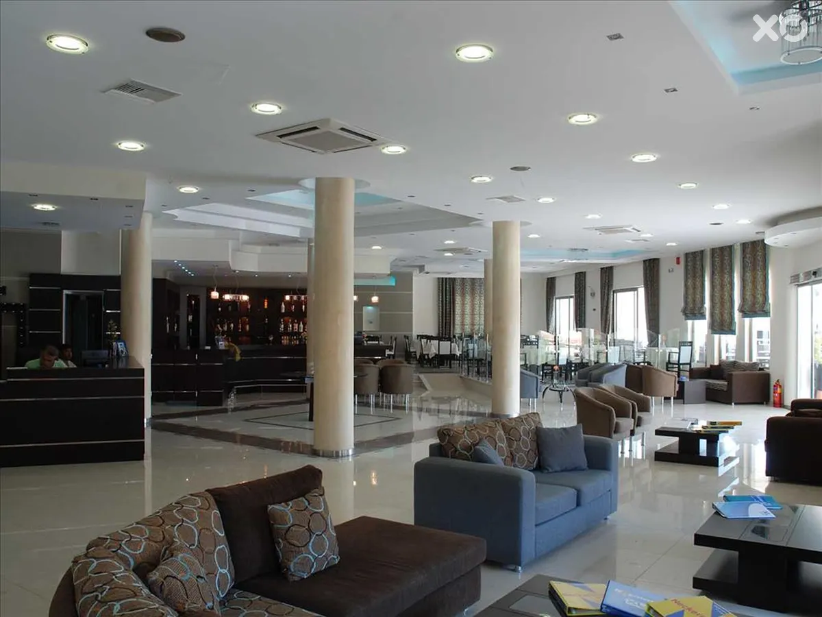 Letsos Hotel
