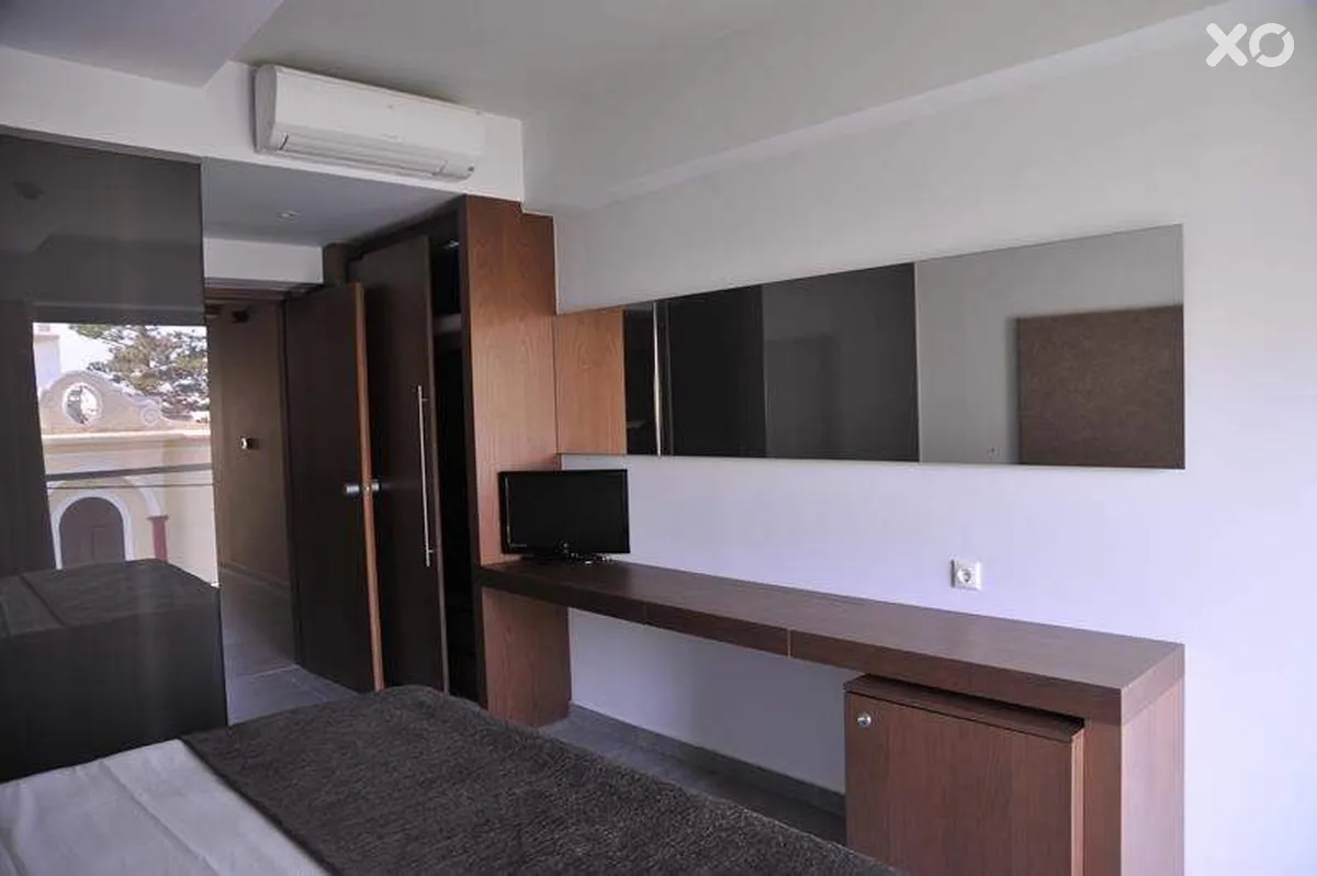 Oktober Downtown Rooms
