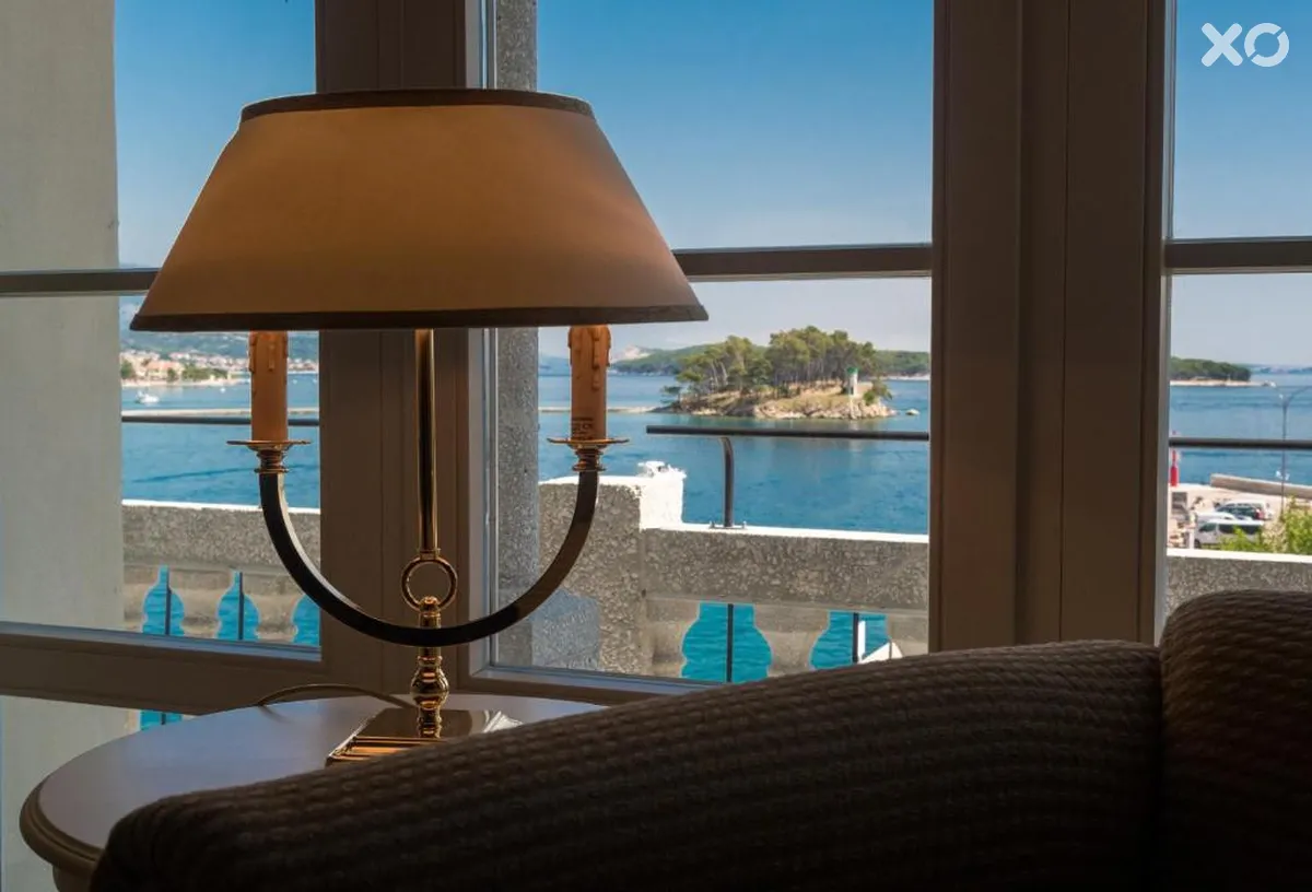 Arbiana Hotel