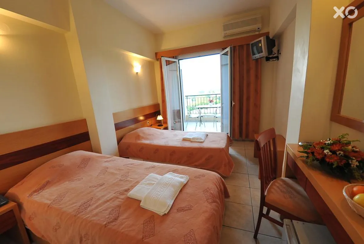CNic Hellinis Hotel
