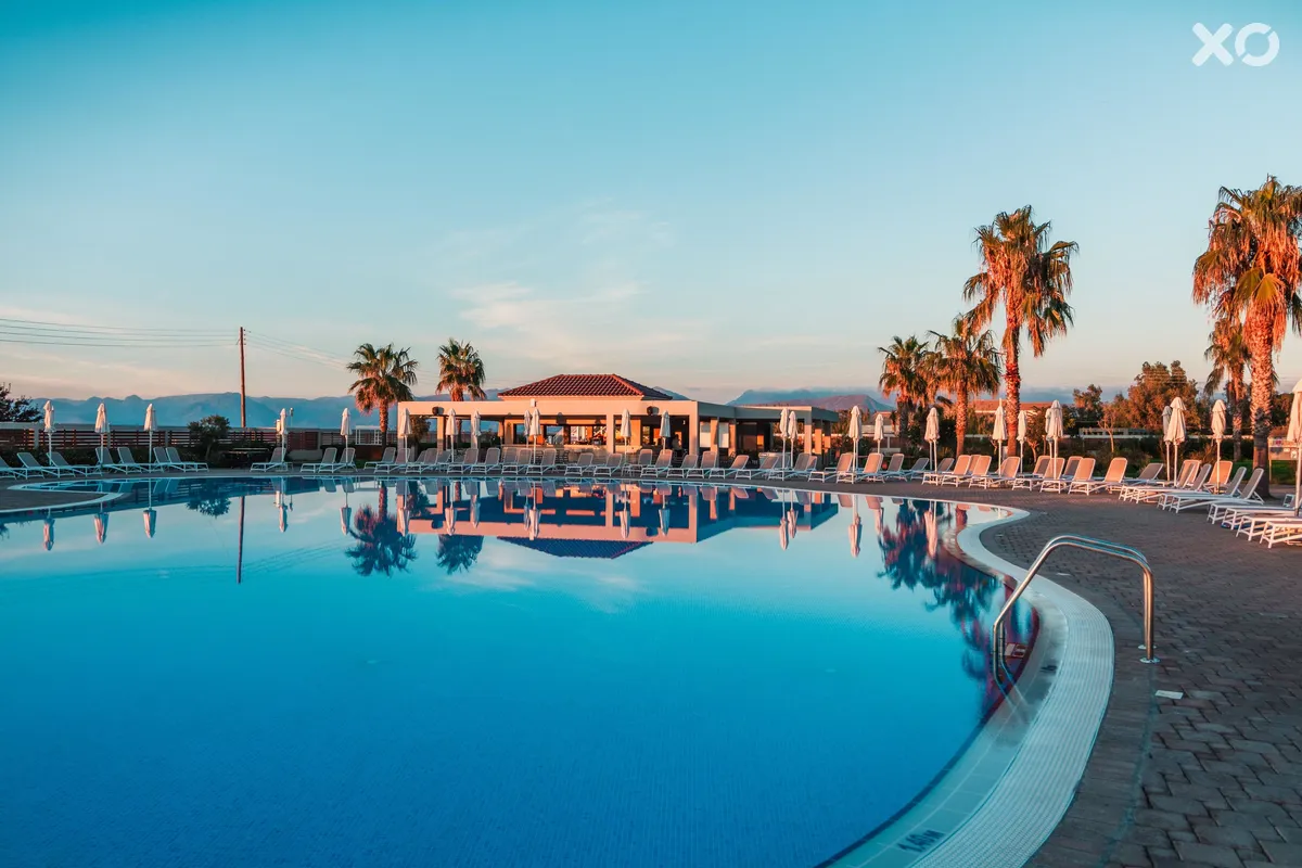 Almyros Beach Resort & Spa