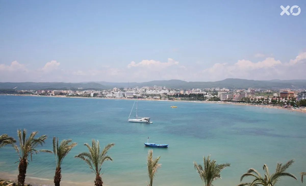 Gold Island Hotel