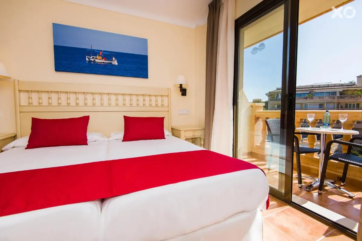 Bell Port Hotel