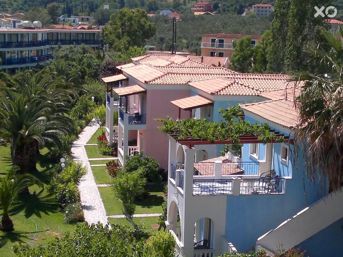 Three Stars Village Hotel