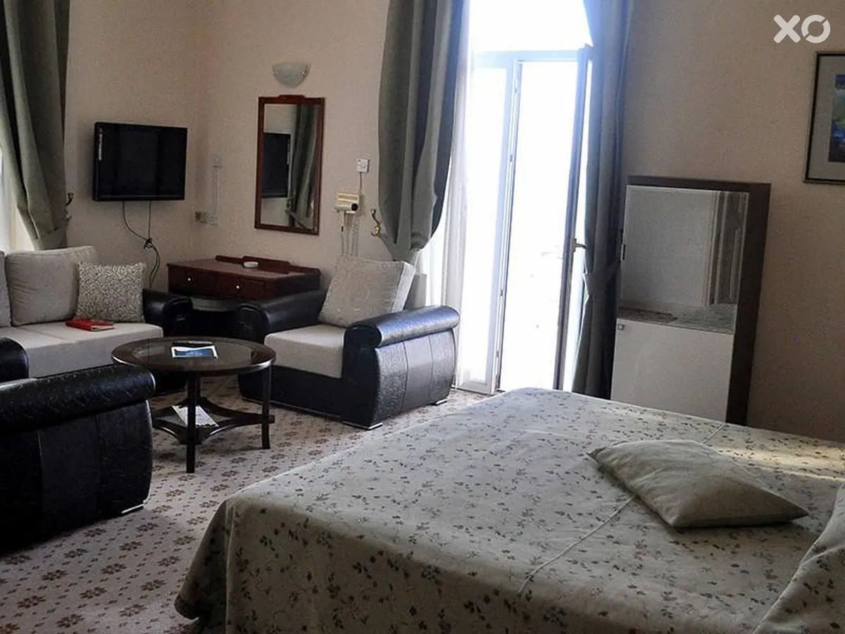 Dome Hotel