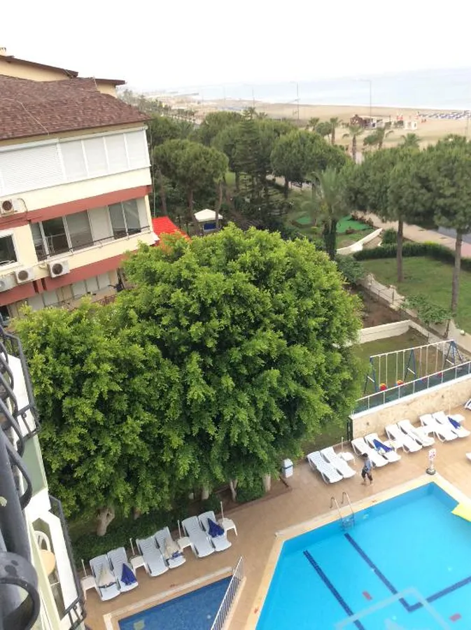 Big Blue Sky Hotel