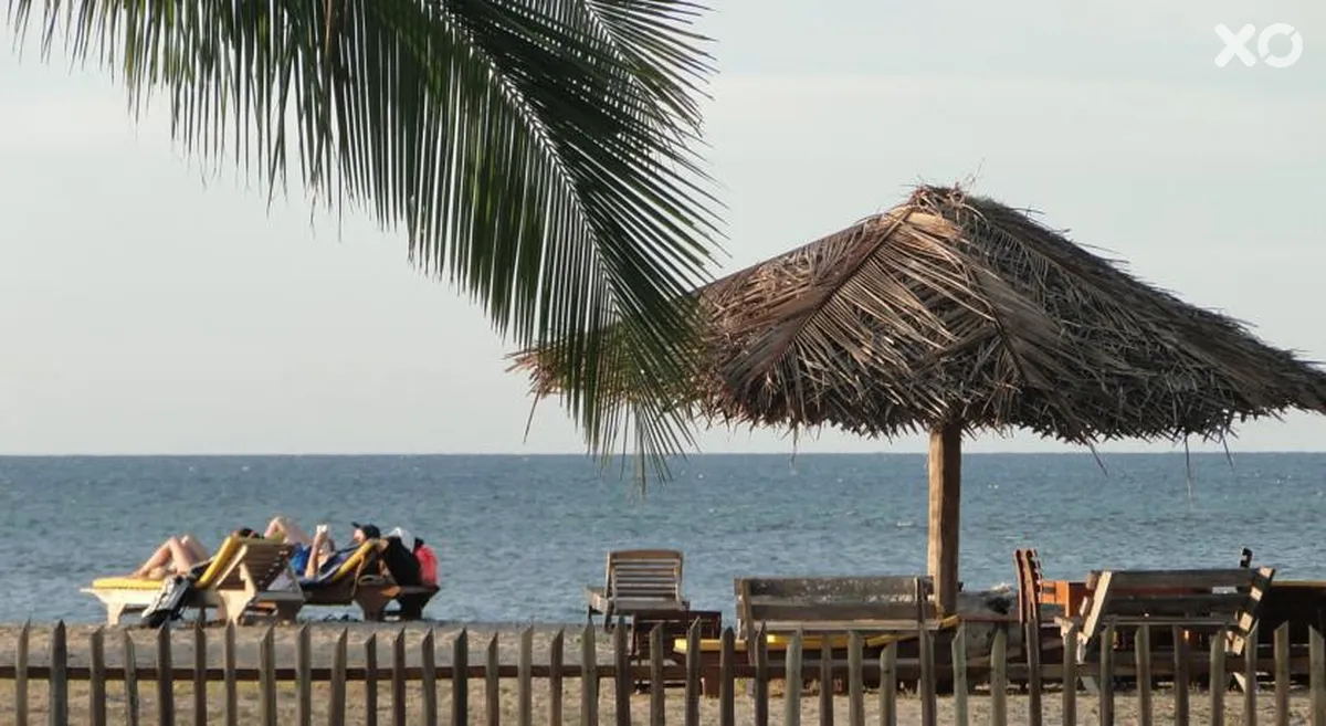 Giman Free Beach Resort