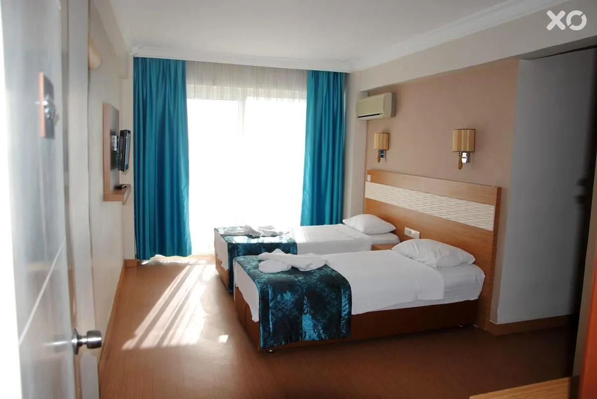 Flora Suites Hotel