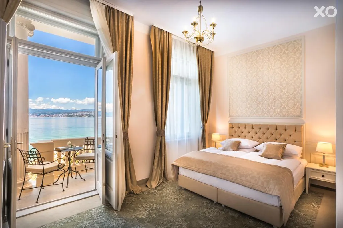 Palace Bellevue Hotel