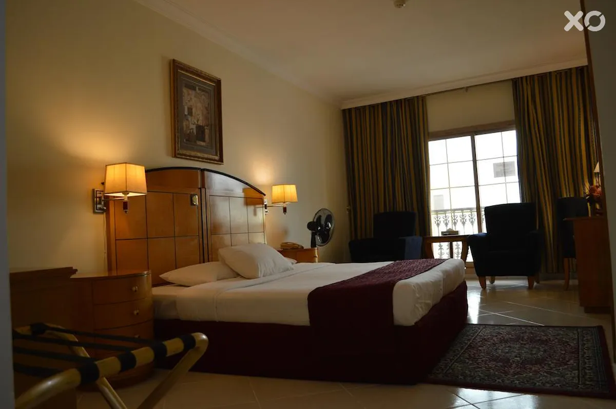 Dolphin Hotel Apartments