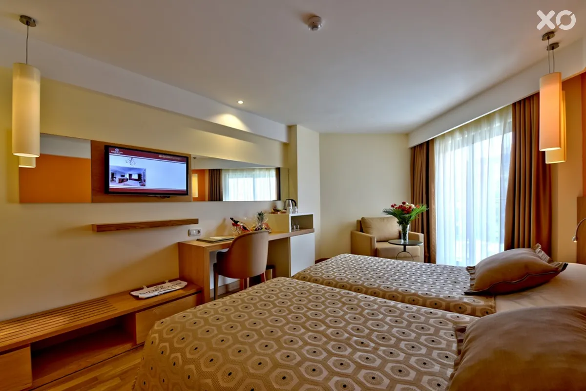 Side Star Beach Hotel