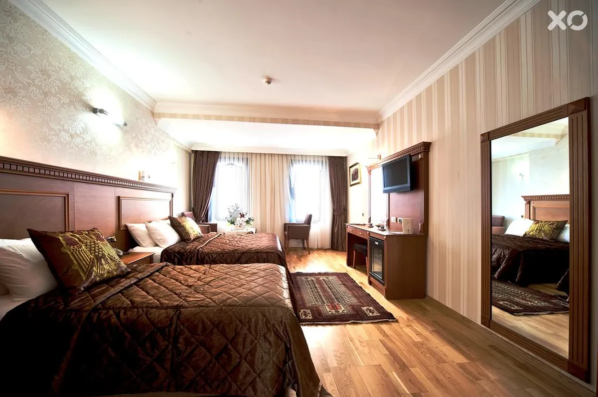 The Byzantium Hotel & Suites