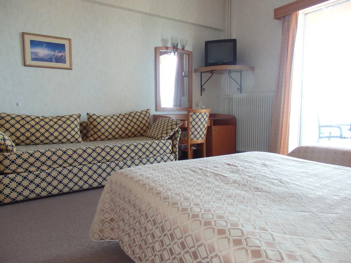 Stefania Hotel