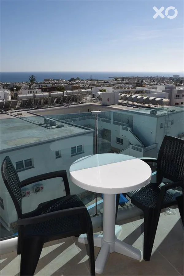 Sunny Blue Hotel